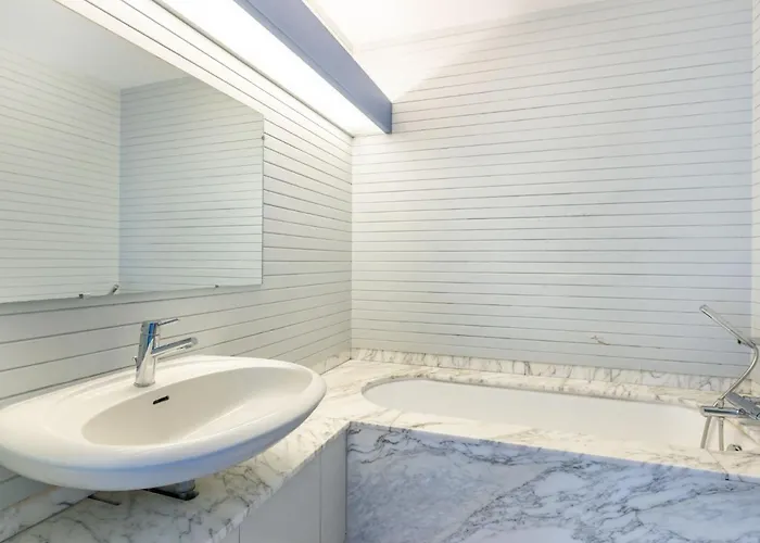 Les Miradors By Interhome Apartamento Menton
